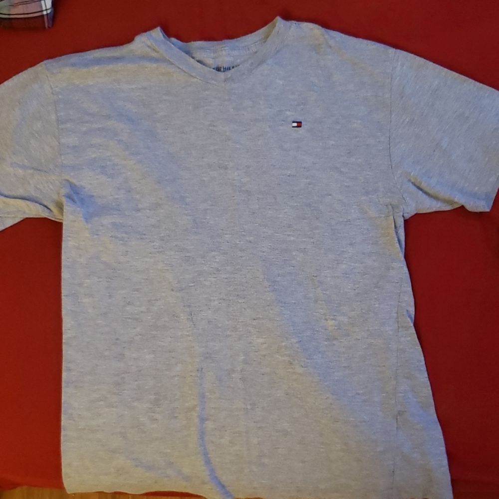 boys Tommy Hilfiger t-shirt.